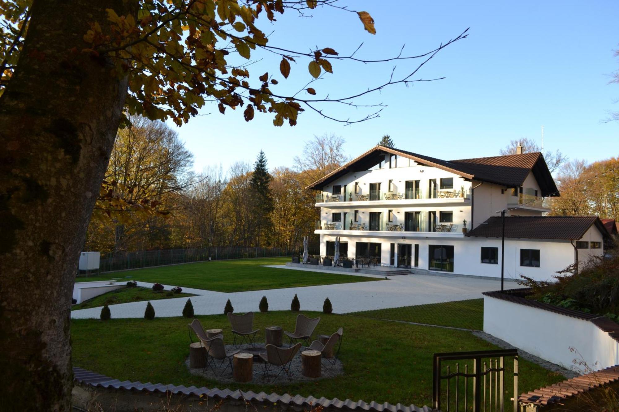 Pensiunea Amonte อาวริก ภายนอก รูปภาพ